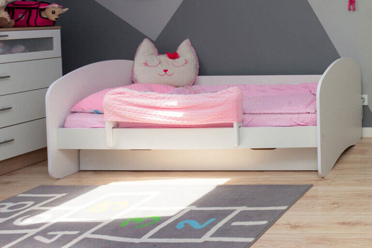 cot