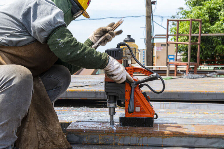 magnetic drill